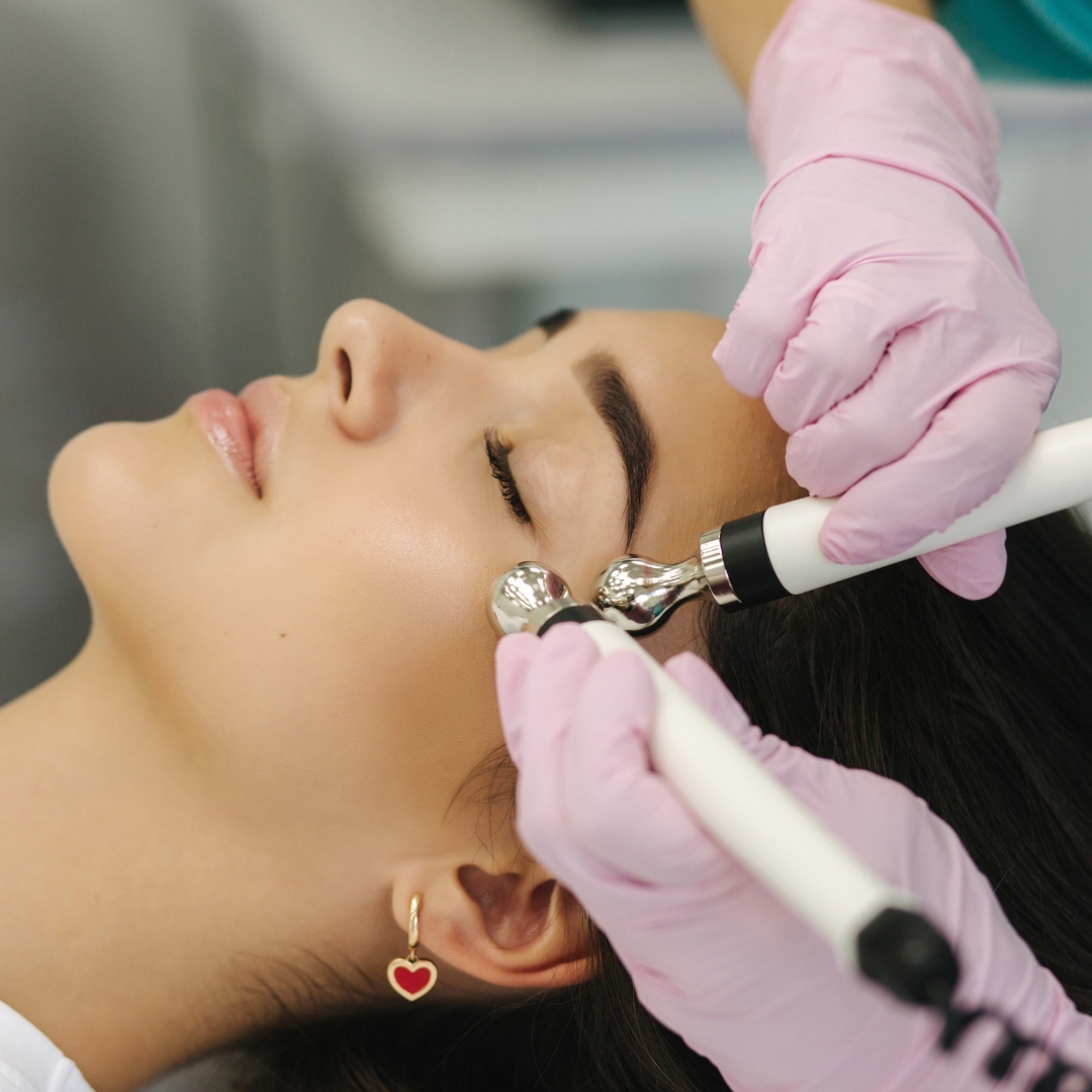 hydrafacial cleasning