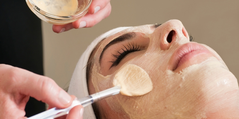 Brightening & Glow Facial